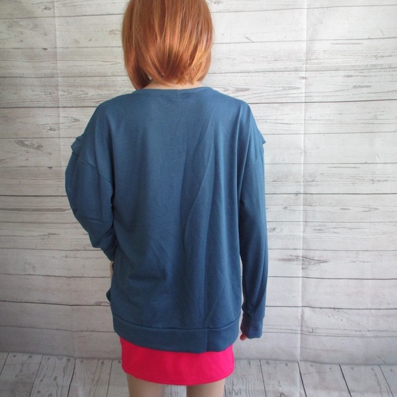 NWT - SILVERWEAR cute long sleeve blue knit top - sz L - MSRP $40.00 - Picture 3 of 3